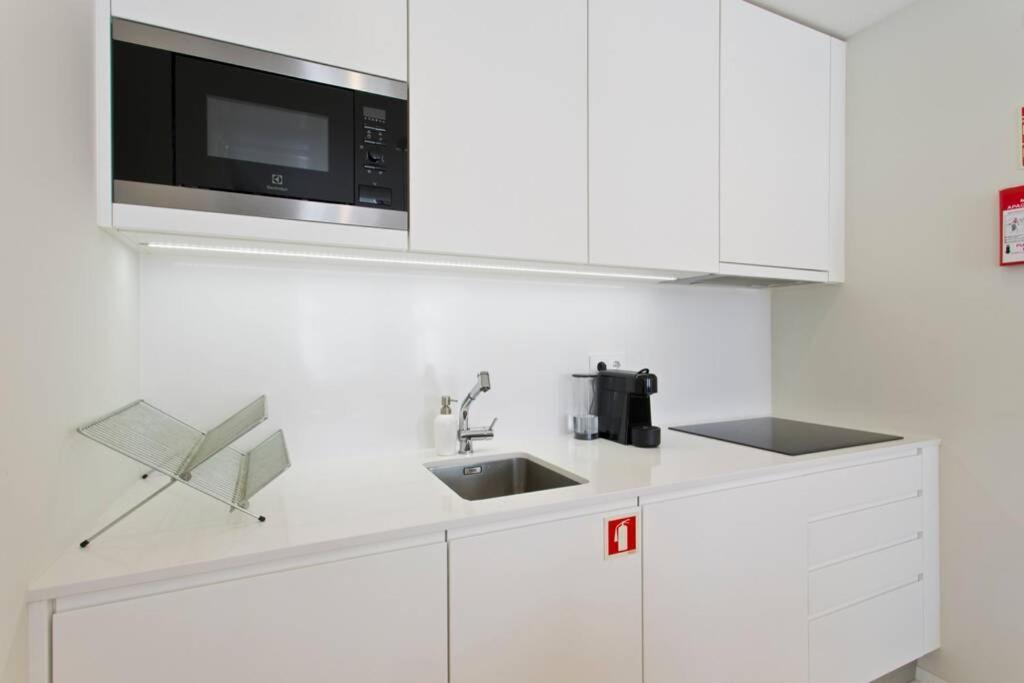 Alameda Apartment Parking Included * Porto