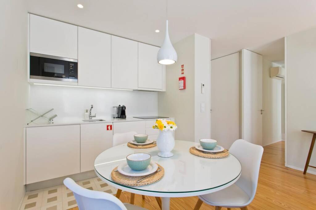 Alameda Apartment Parking Included * Porto